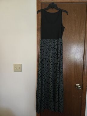 Salant Black Ribbed & Green Spotted Maxi Dress L